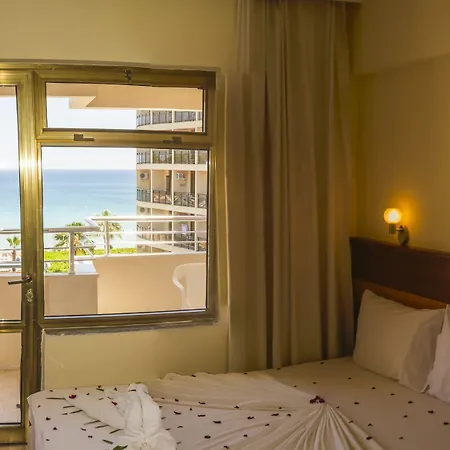 Hotel First Class Didim 4*