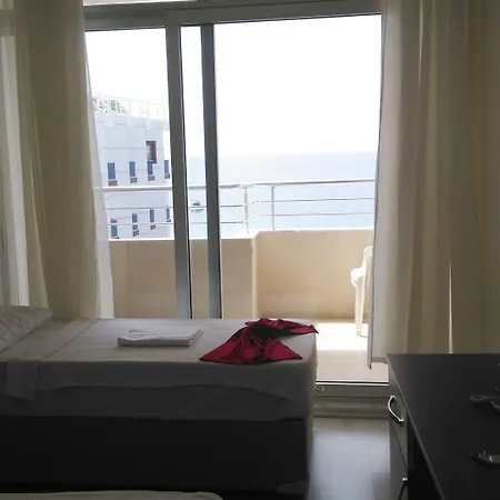 First Class Didim מלון