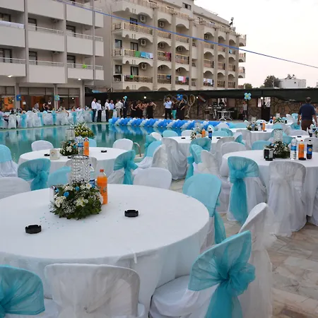 First Class Didim מלון