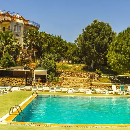 First Class Didim מלון