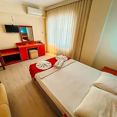 Hotel First Class Didim 4*