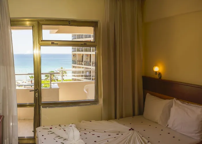 Hotel First Class Didim 4*